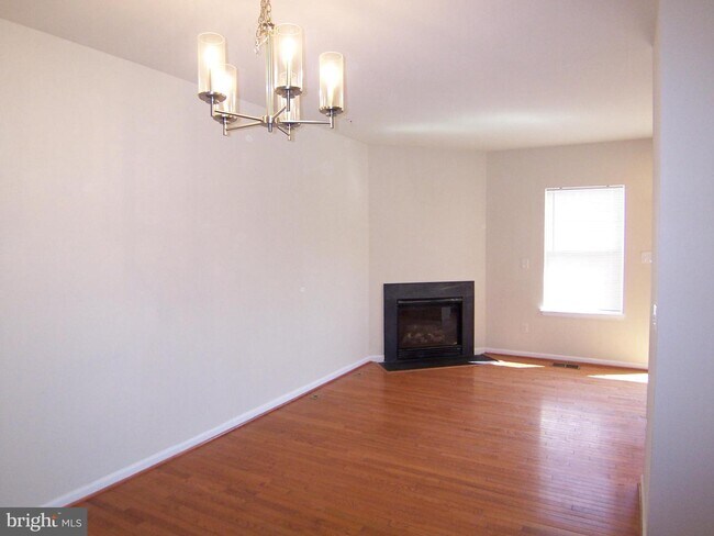 Building Photo - 9717 Luguna Rd