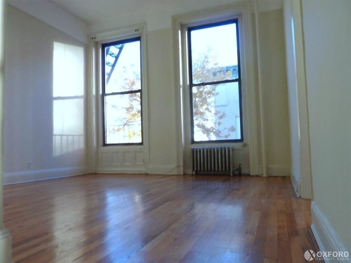 Primary Photo - 446 Dean Street