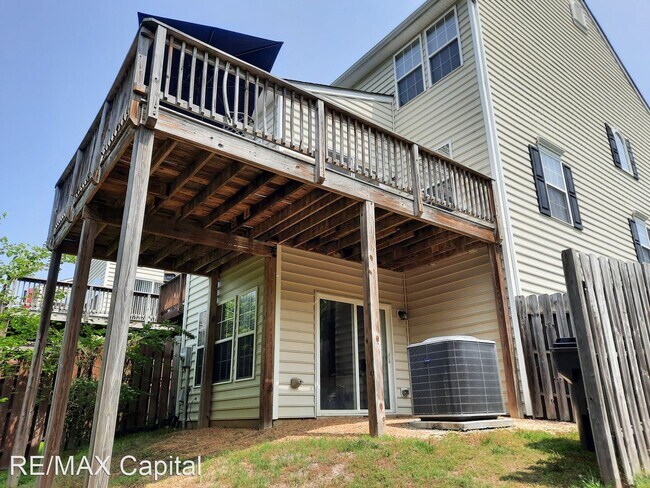 Foto del edificio - 4 br, 3.5 bath House - 4660 MINUTEMEN WAY
