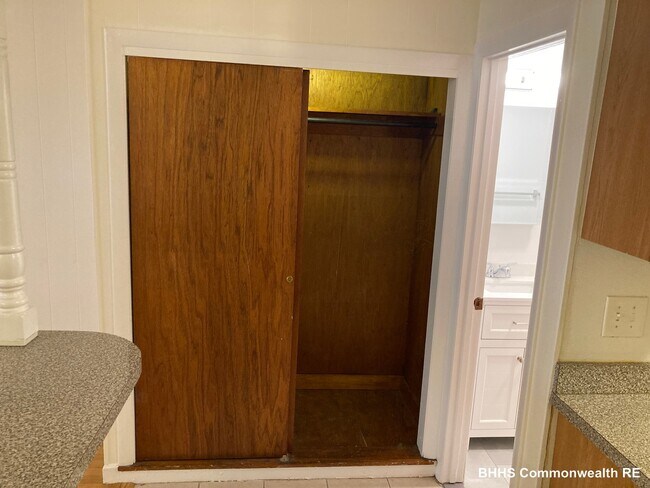 Foto del edificio - 405 Somerville Ave