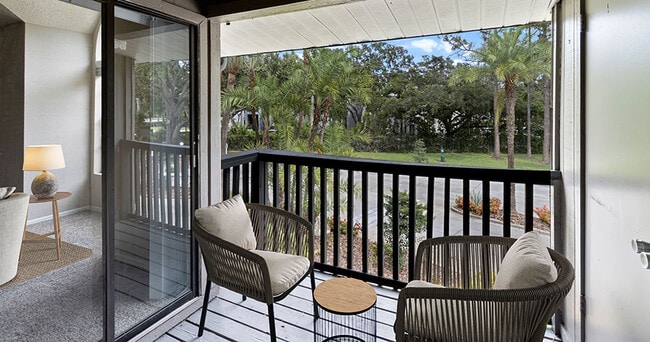 Building Photo - The Oaks of Woodland Park Apartments