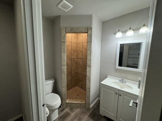 Foto del edificio - Updated 3 bedroom home!