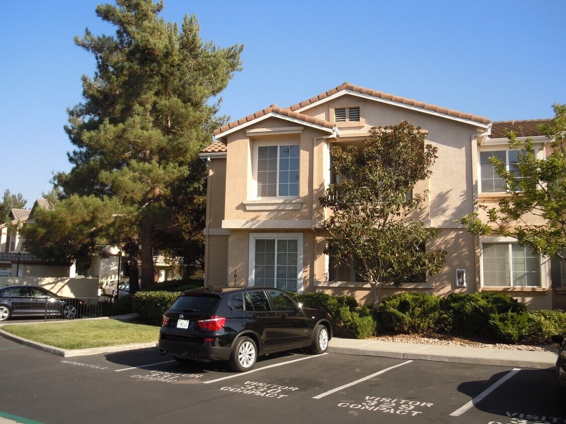 10796 Sabre Hill Dr, San Diego, CA 92128 Condo for Rent in San Diego