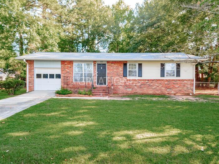 Primary Photo - 409 Lovelace Dr