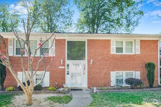 Building Photo - 1307 Waterford Dr