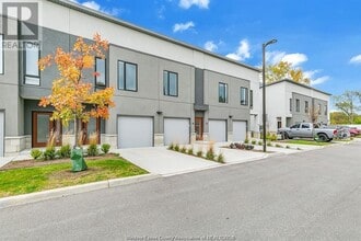Building Photo - 550 Sandison St