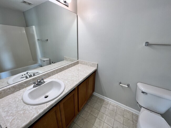 Foto del edificio - 280 Swaying Pine Ct