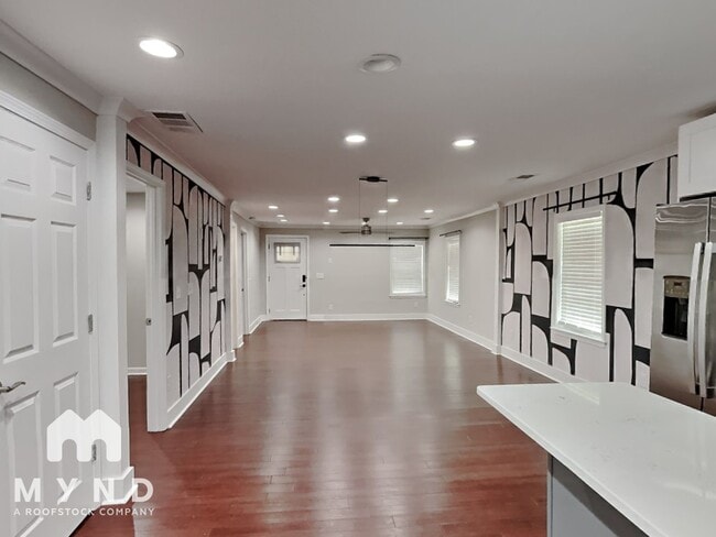 Foto del edificio - 963 Sims Ave NW