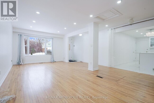 Building Photo - 50 Applemore Rd