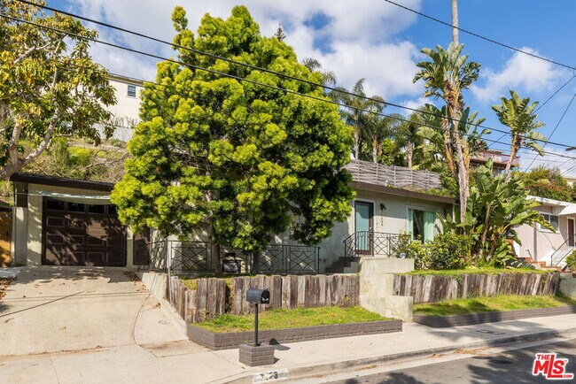 Building Photo - 7103 Earldom Ave