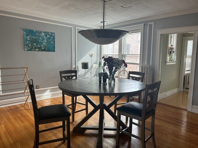 Foto del edificio - 6226 Northwood Ave