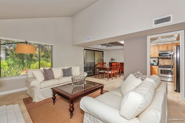Building Photo - 10470 Ridgewater Ln