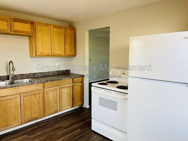 Foto del edificio - 595 W Dartmouth Ave