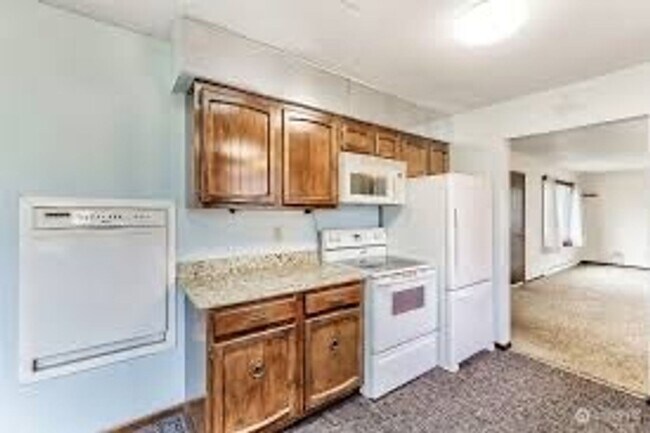 Building Photo - Charming 3BR House in Kelso