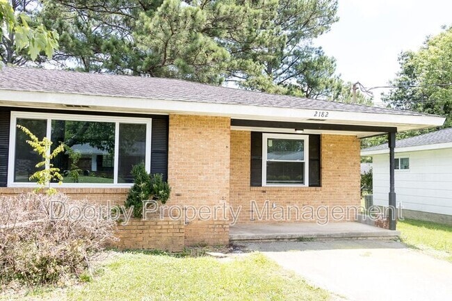 Building Photo - 2182 Dugan St