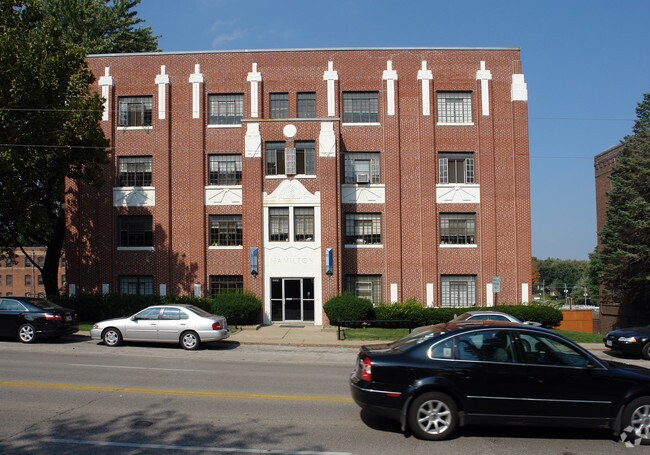 Fotografía del edificio - Hamilton Apartments