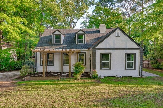 Building Photo - Beautiful Home in Melrose Heights