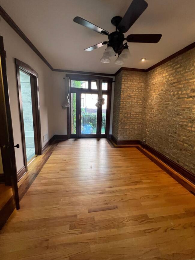 Foto del edificio - 4305 N Richmond St