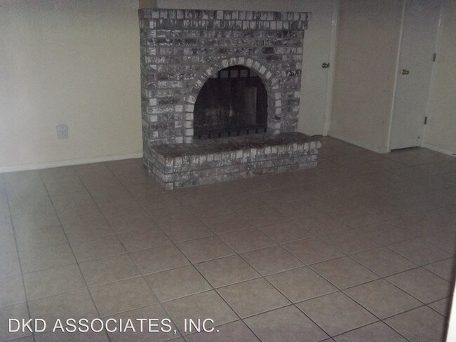Building Photo - 1546 Peter Hurd Dr