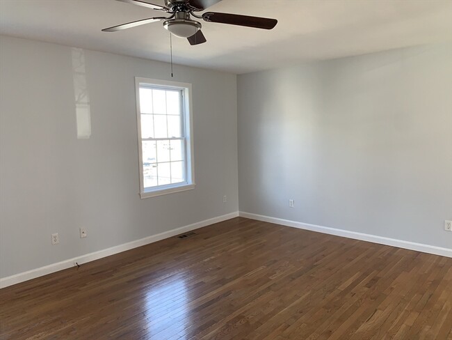 Foto del edificio - 170 Lawrence St