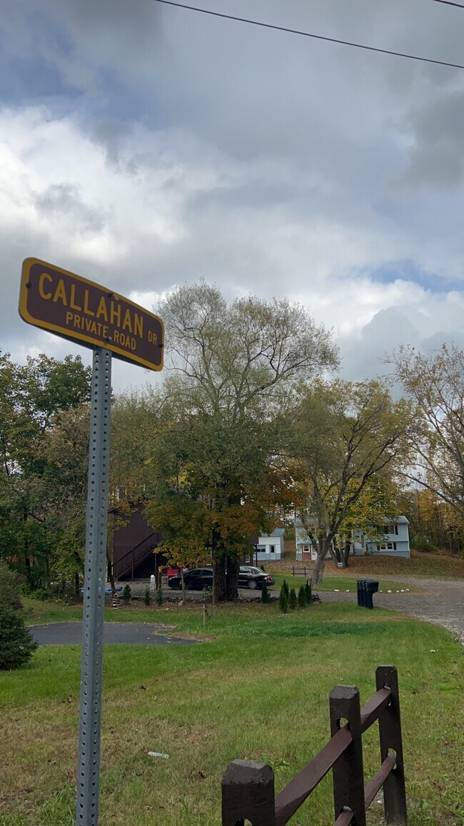 Camino privado - 7 Callahan Dr