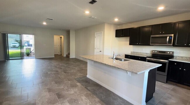 Building Photo - 10119 SALT POINT Dr