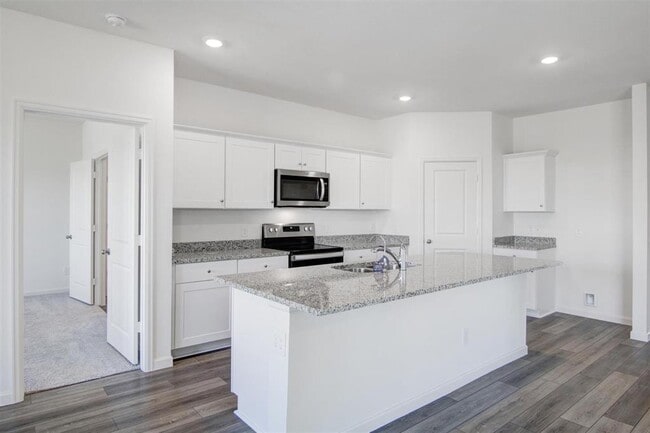 Building Photo - 1004 Wild Enclave Ln
