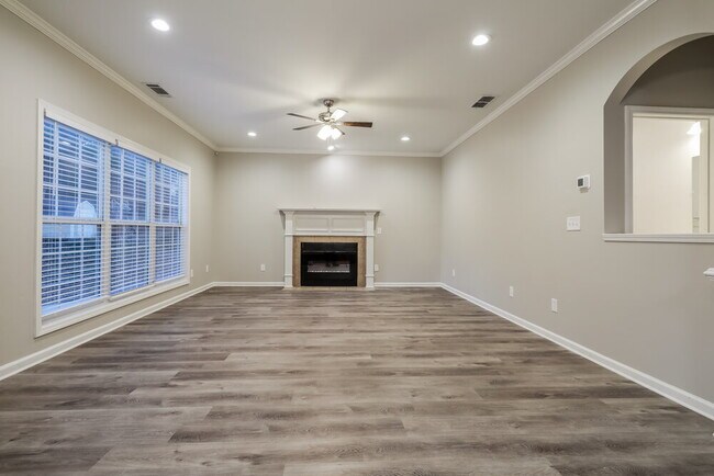 Building Photo - 2054 Jessica Way