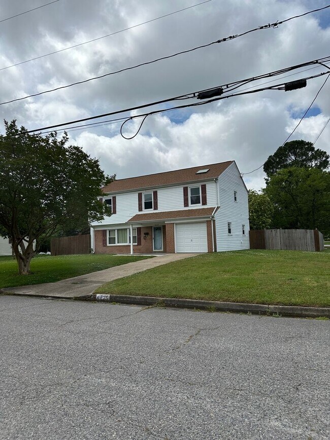 Foto del edificio - Pembroke Manor-4 bedroom 2.5 bath Single f...