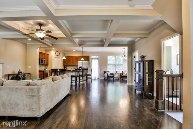 Building Photo - 4 br, 3 bath House - 3025 Silver Hill