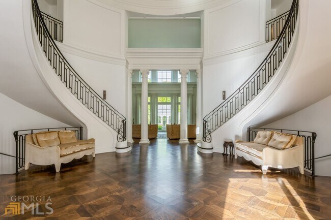 Foto del edificio - 100 Valley Rd NW