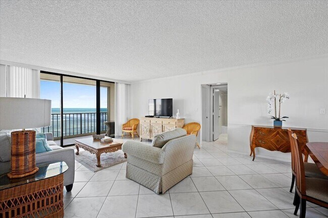 Foto del edificio - 100 Ocean Trail Way