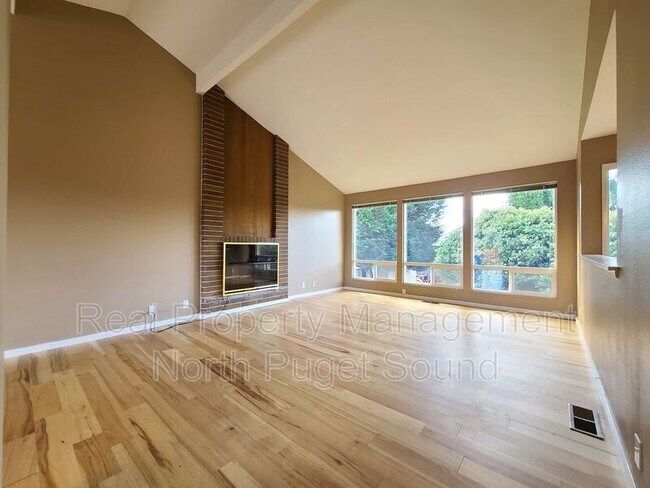 Foto del edificio - 24107 45th Ave SE