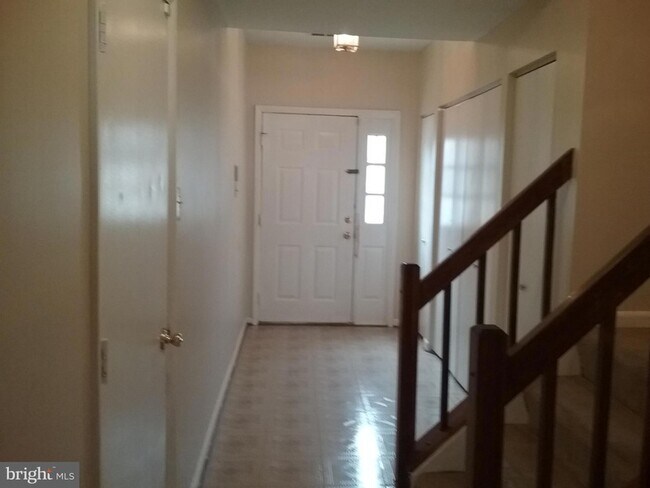 Foto del edificio - 8422 Ashford Blvd