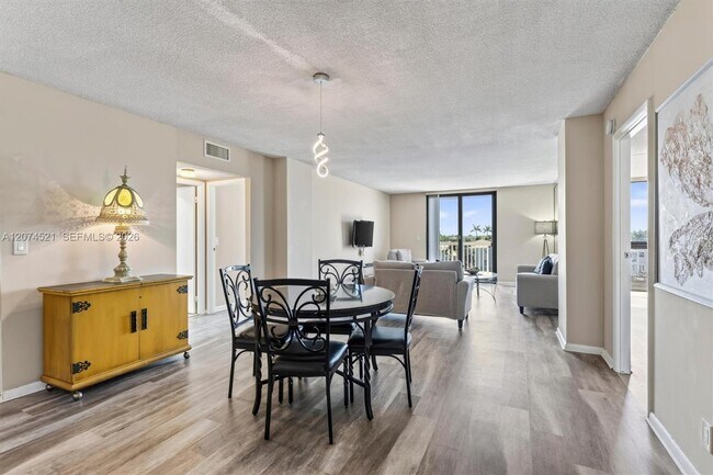 Building Photo - 1500 S Ocean Dr