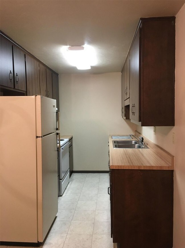 Foto del edificio - 2700 Violet Ln