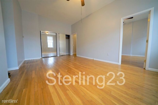 Building Photo - 40-11 28th Ave