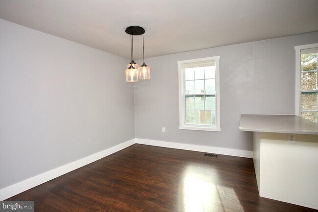 Building Photo - 10520 Bounty Cove Ct