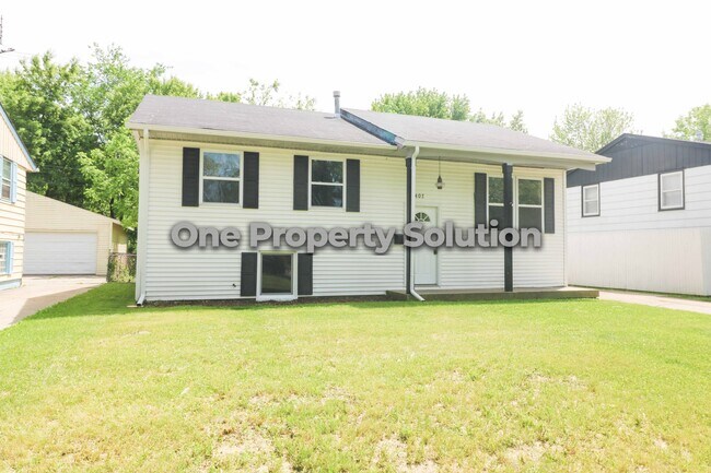 Building Photo - 1407 E 51st Pl