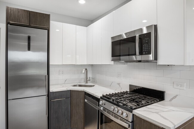 Foto del edificio - 1558.5 W Juneway Terrace