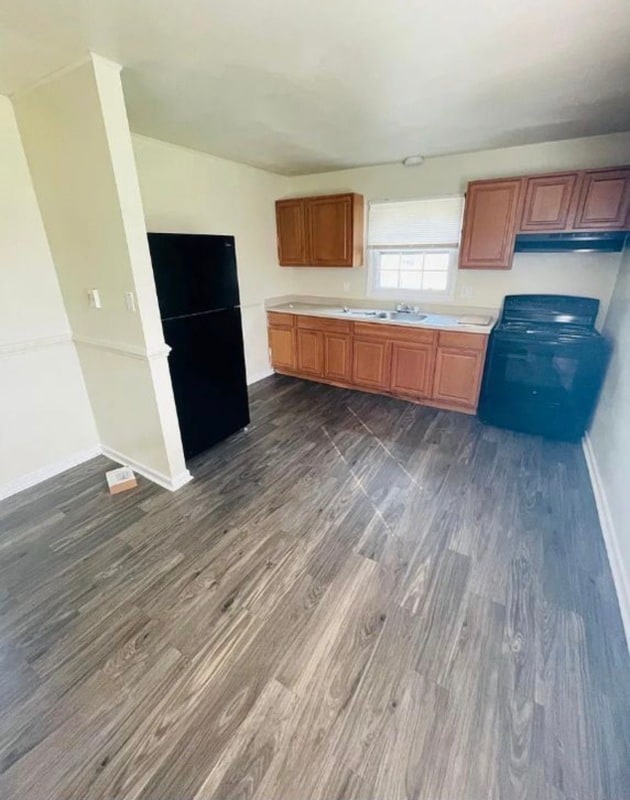 Building Photo - 8806 Leafycreek Dr