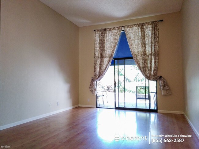Building Photo - 330 N Civic Dr