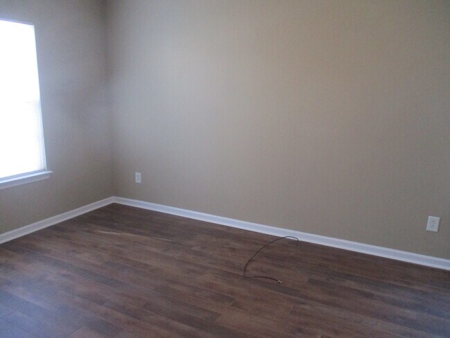 Bedroom 3 new paint and floors - 2664 Thistle Brook Dr