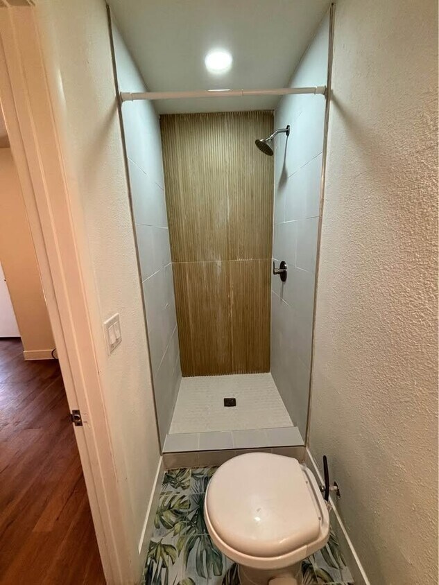 Foto del edificio - 4408 Pineaire St