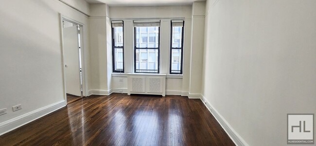 Building Photo - EAST 46 STREET