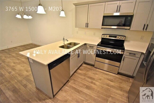 Foto del edificio - Brand New 3 Bed Lehi Condo! No Deposit Opt...