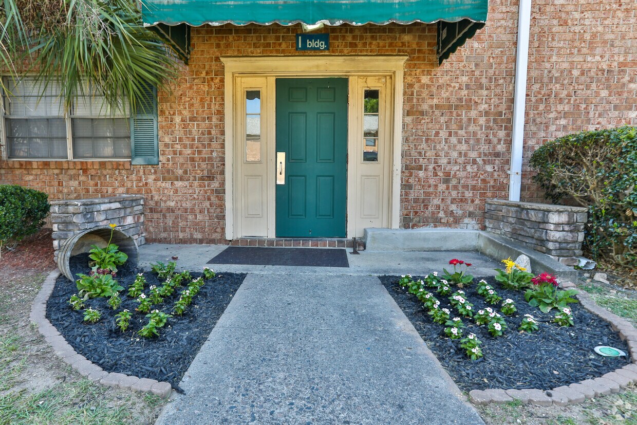Aspire Courtyards Apartments at 2119 Lumpkin Rd Augusta, GA