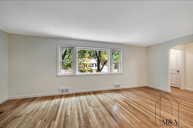 Foto del edificio - 43 Kendall Rd