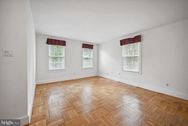 Foto del edificio - 2727 Ordway St NW