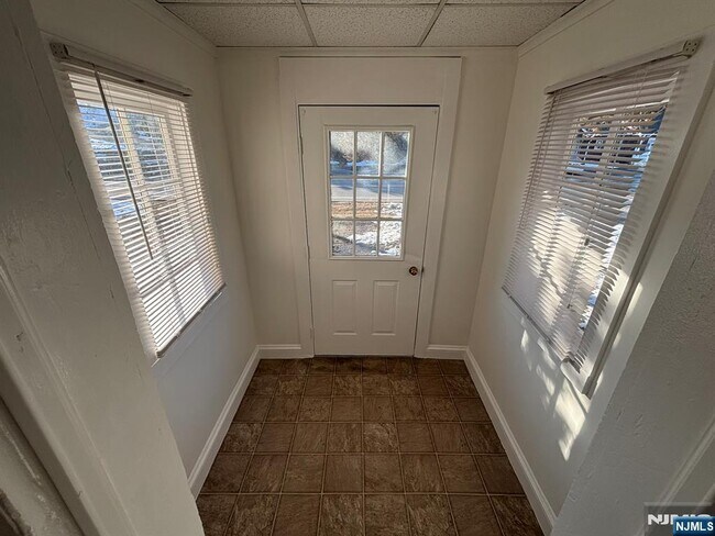 Foto del edificio - 86 Ringwood Ave